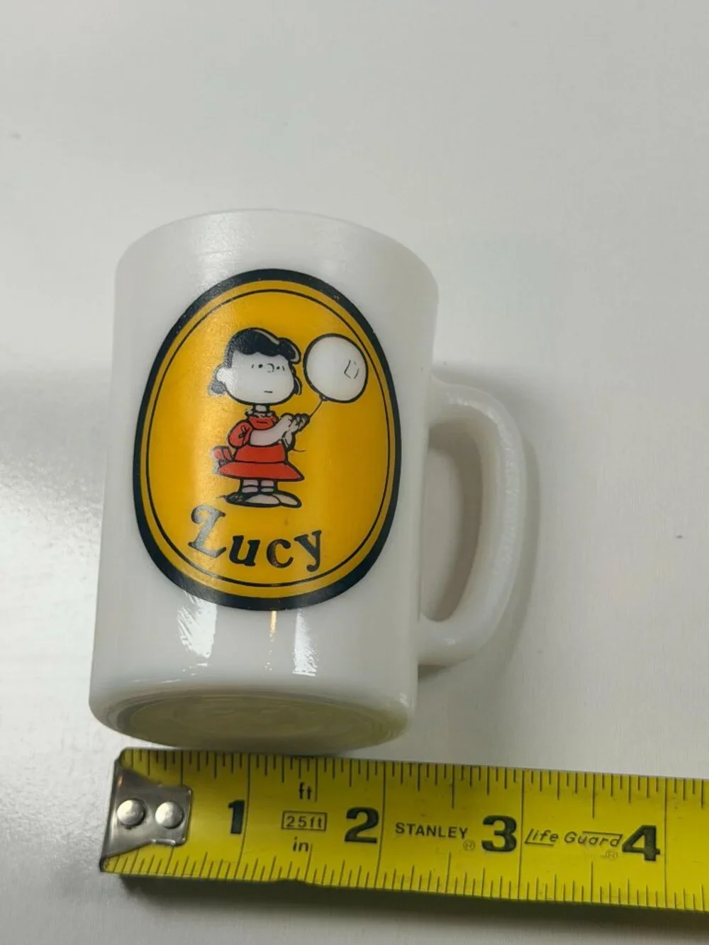 Vintage 1969 Peanuts Charlie Brown Lucy Character Glass Cup Charles Schultz 3.5